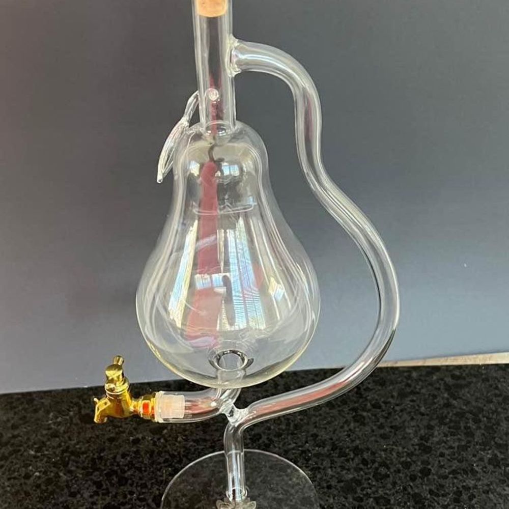 UNI-G Crystal Pear‎ Decanter